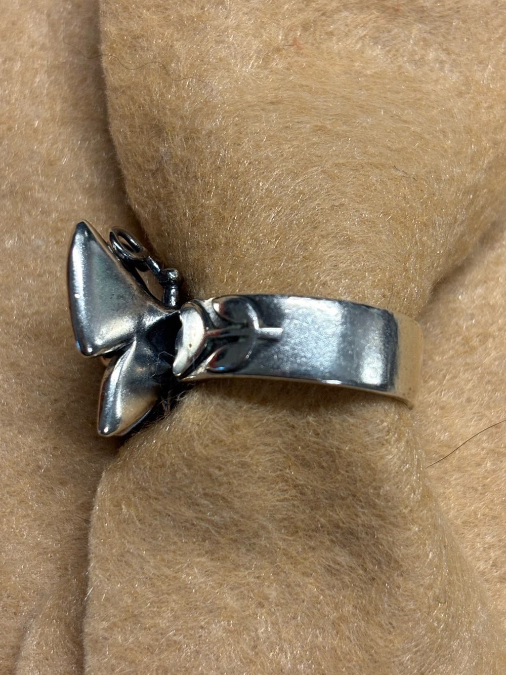 James Avery Mariposa Silver Butterfly Ring - Picture 4 of 7